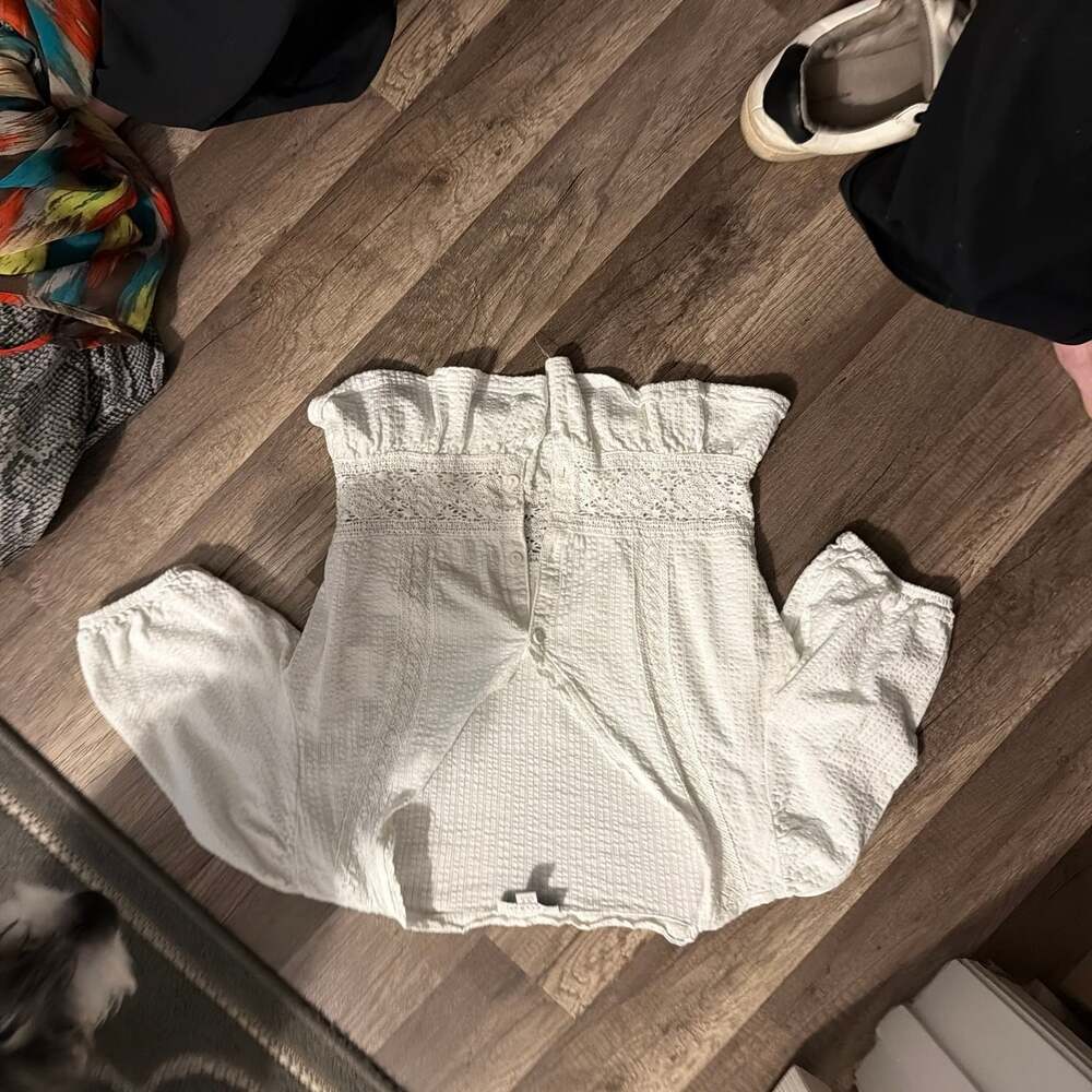 Topshop White Crochet Lace Button-Up Blouse - Cottagecore Puffed Sleeve Top